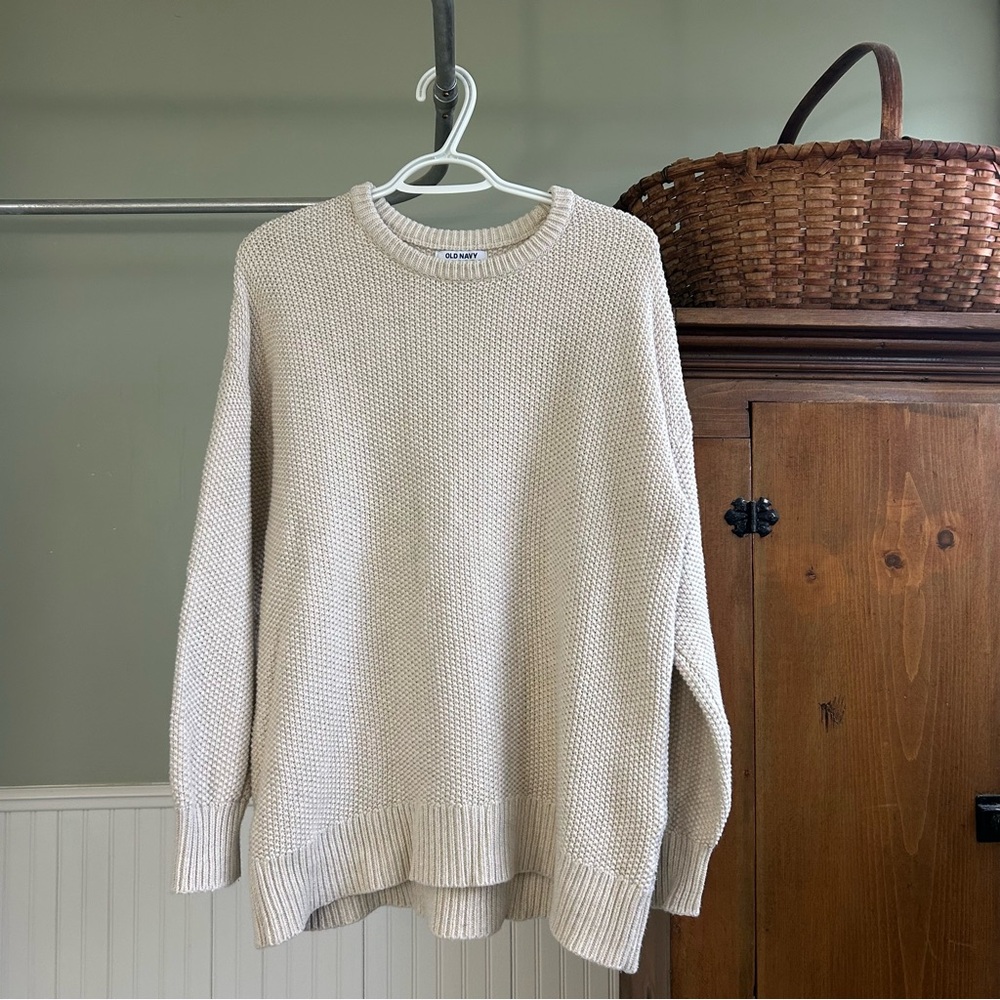 Women’s Tunic- Length Old Navy Cream Sweater